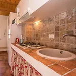 Casa Del Sale, A 50 M Dalla *